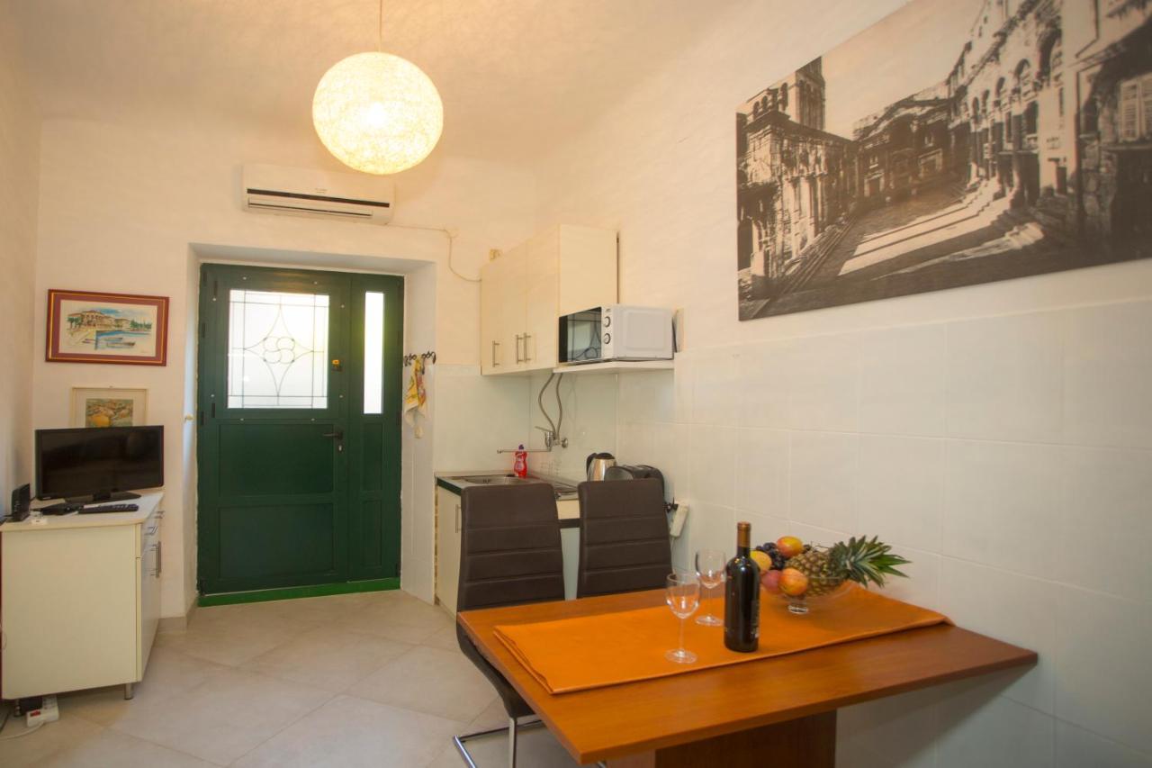 Apartment Silvana Спліт Екстер'єр фото